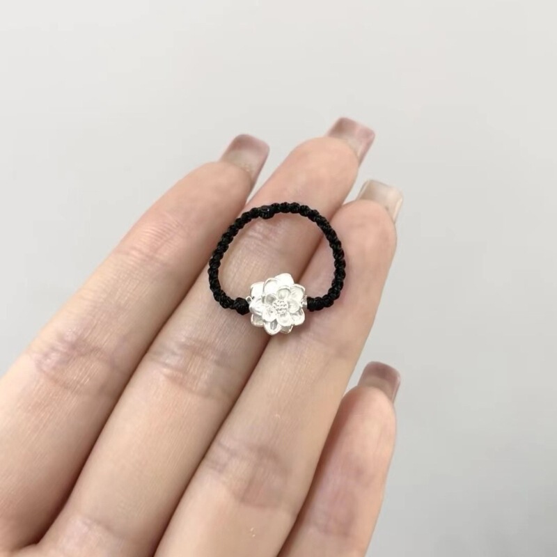 新しい中国式の小さい蓮の花の黒い縄は指輪の女性の古風を編みます。|undefined