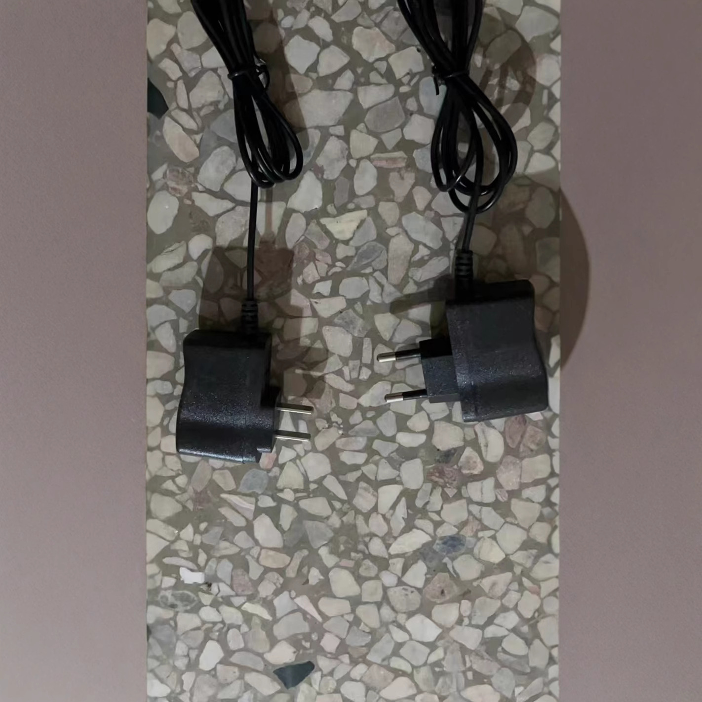 2025 Cargador de báscula electrónica Cargador de báscula Cargador estándar europeo