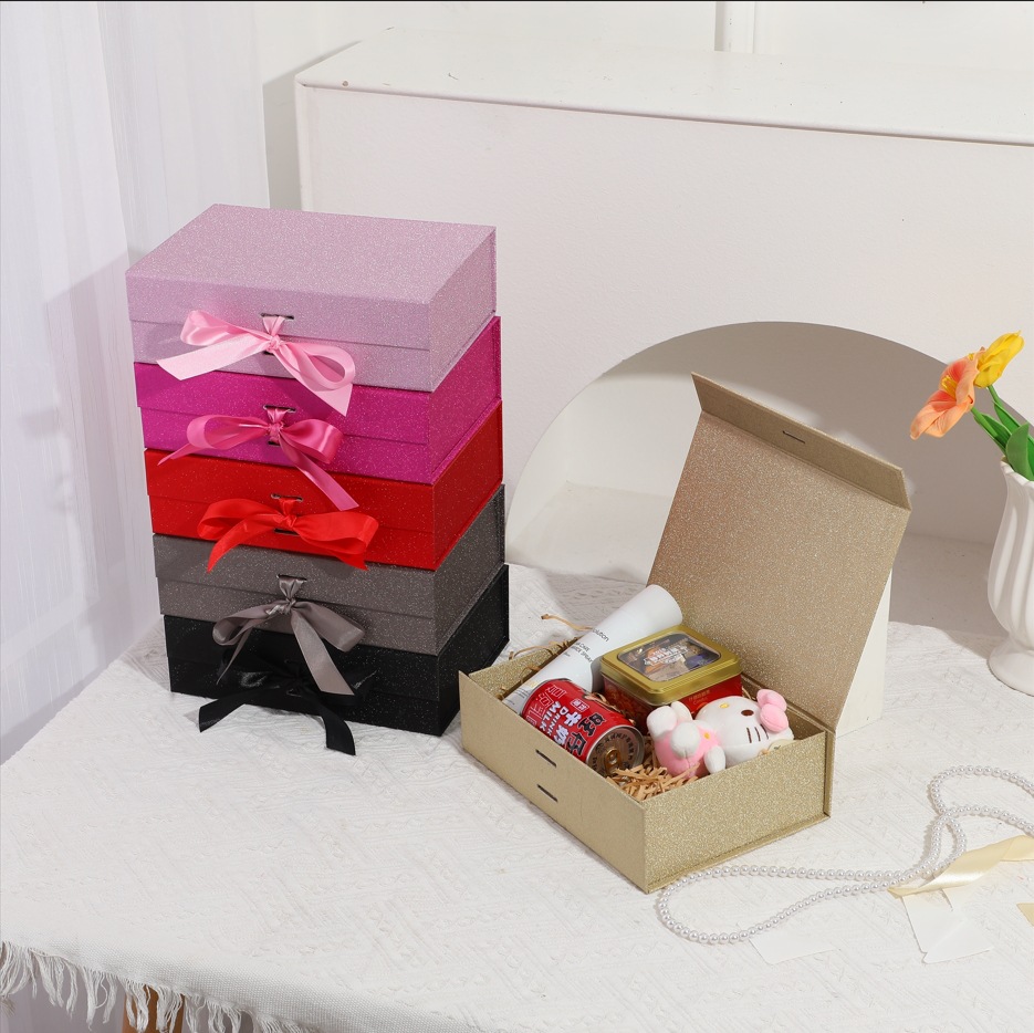 Caja plegable transfronteriza de una pieza Caja de regalo de embalaje de joyería Caja de regalo de lujo Caja de regalo de vacaciones Caja de regalo al por mayor image 3