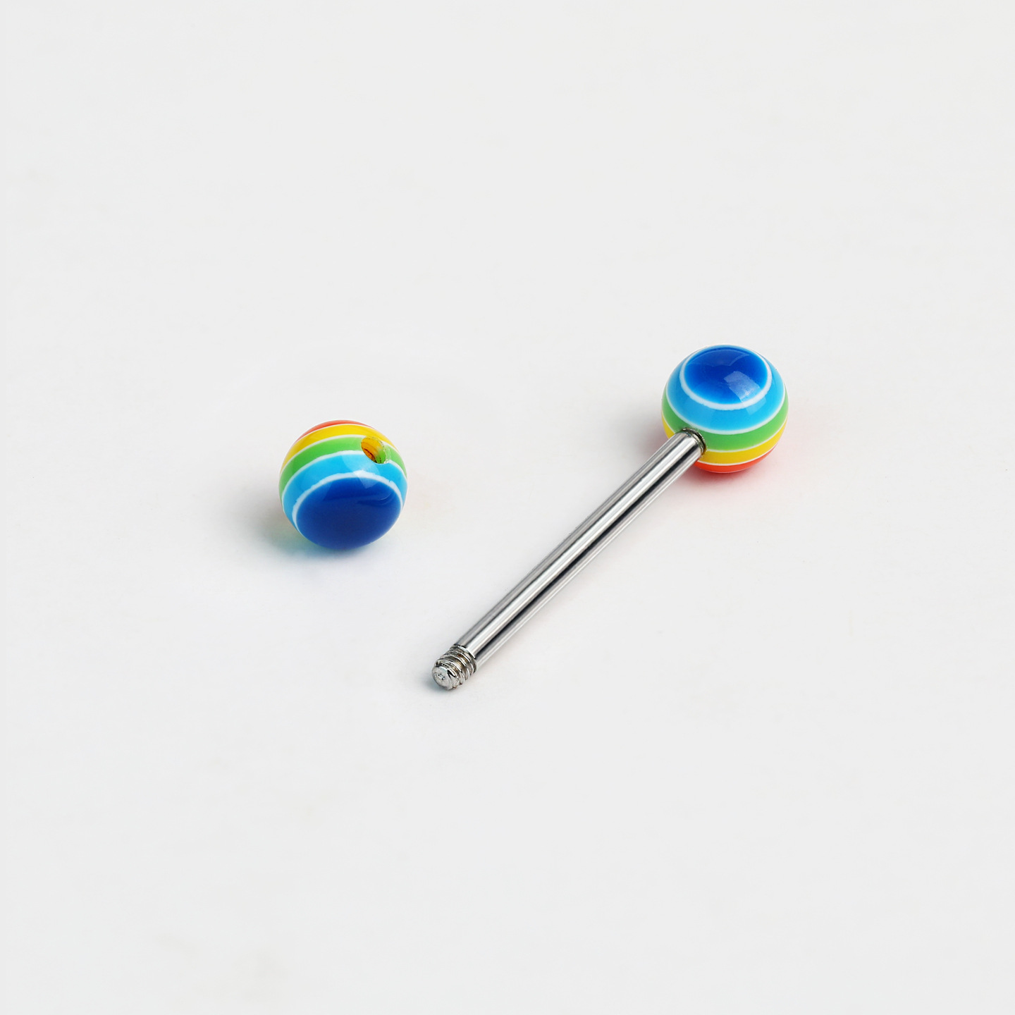 16G labret stud size and finish detail
