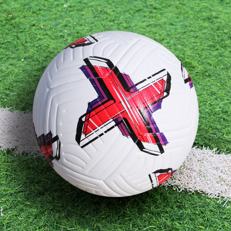 英超欧冠試合のサッカー5号のボールのpu機は試合を縫ってサッカーの工場を訓練して国境を越えて代行します。|undefined