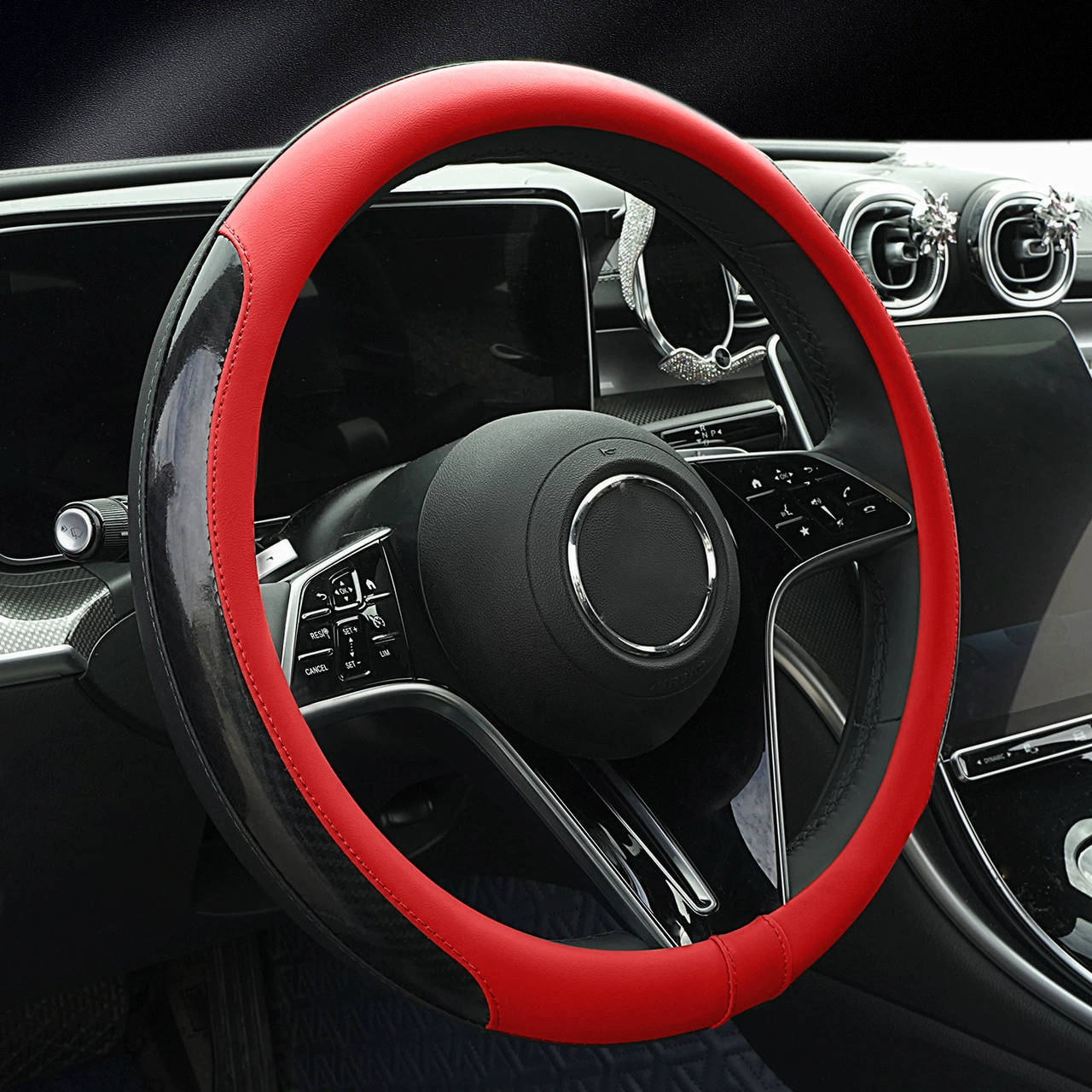 Новый автомобильный чехол на руль, высококачественная кожаная строчка из углеродного волокна, спортивный всесезонный универсальный модный противоскользящий чехол на руль