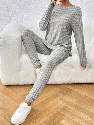 European and American Autumn/Winter Casual Turtleneck Knitted Long-Sleeved Suit for Women: Loose-Fit Sweater and Long Pants Two-Piece Set