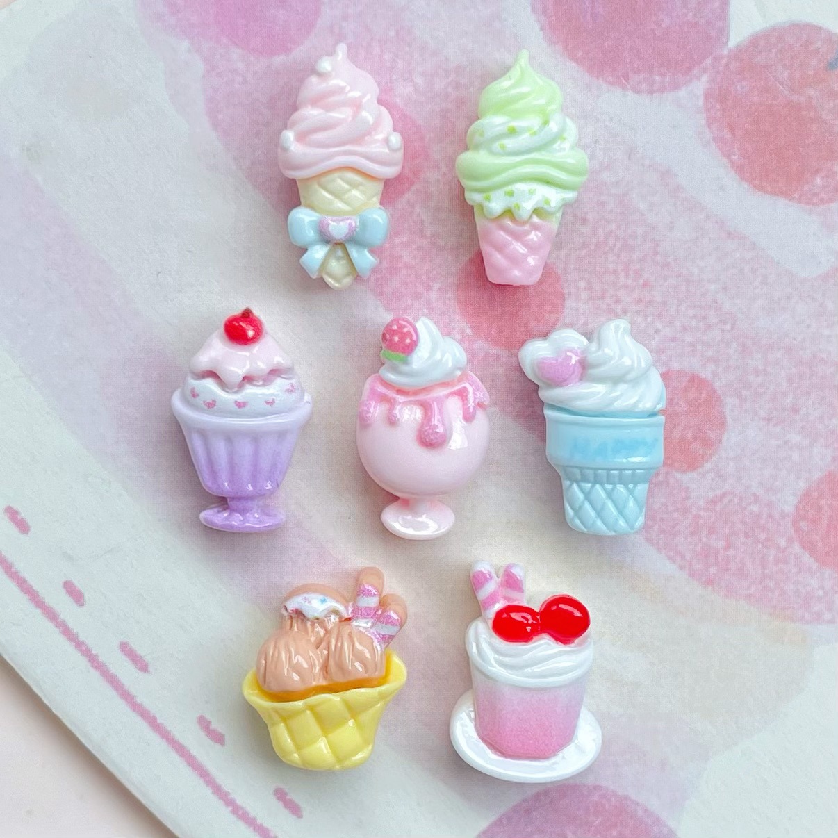 Mini Small Cherry Ice Cream Strawberry Cone Resin Accessories Mobile Phone Case Hairpin Baby Clothes Decorative Materials Accessories