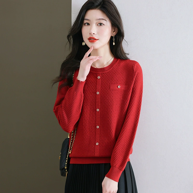 Женский свитер с круглым вырезом 2024 новый весенний год рождения красный свитер с маленькой внутренней шерстяной нижней рубашкой
