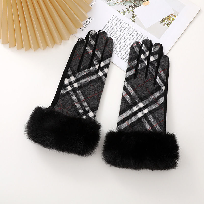 色の格子縞の徳の絨毯の手袋にぶつかって卸売りします。|undefined