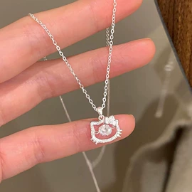 戒指;项链;耳钉