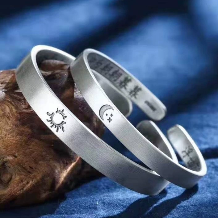 Silver design retro bracelet for beloved solar-powered for men and women, Birthday gift