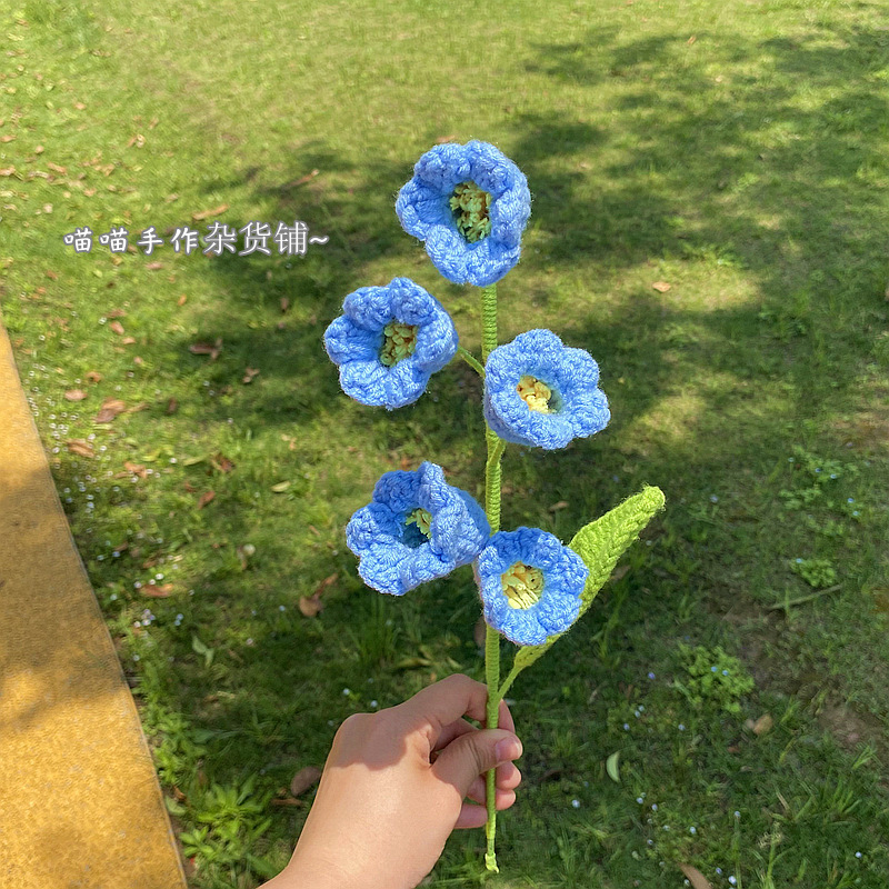 完成した手織りバラ、スズラン、ヒマワリ、造花、ウールニットブーケ、花飾り、ギフト|undefined