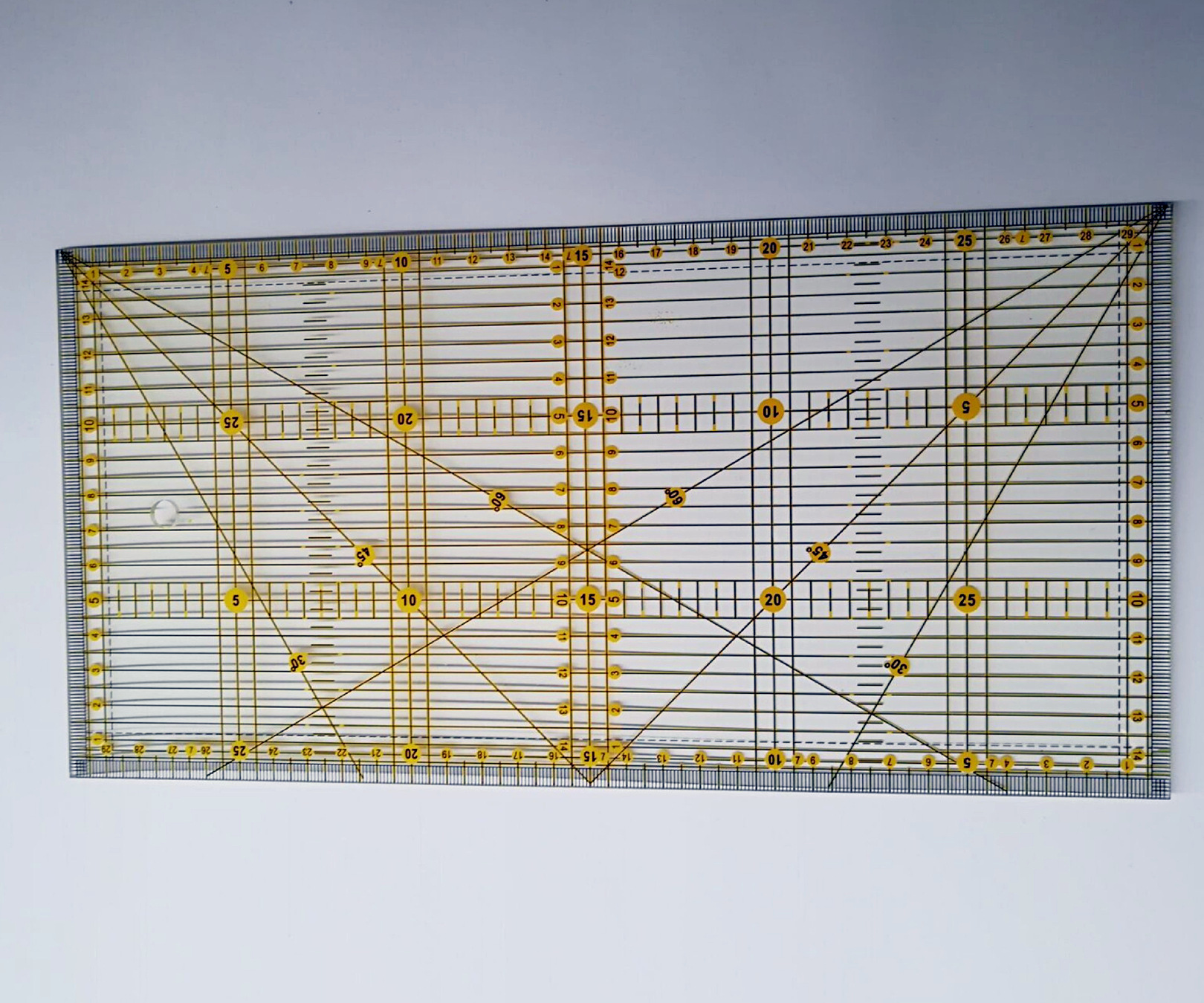 批发各类异形镂空模板 广告LOGO亚克力切割制品 新版拼布尺