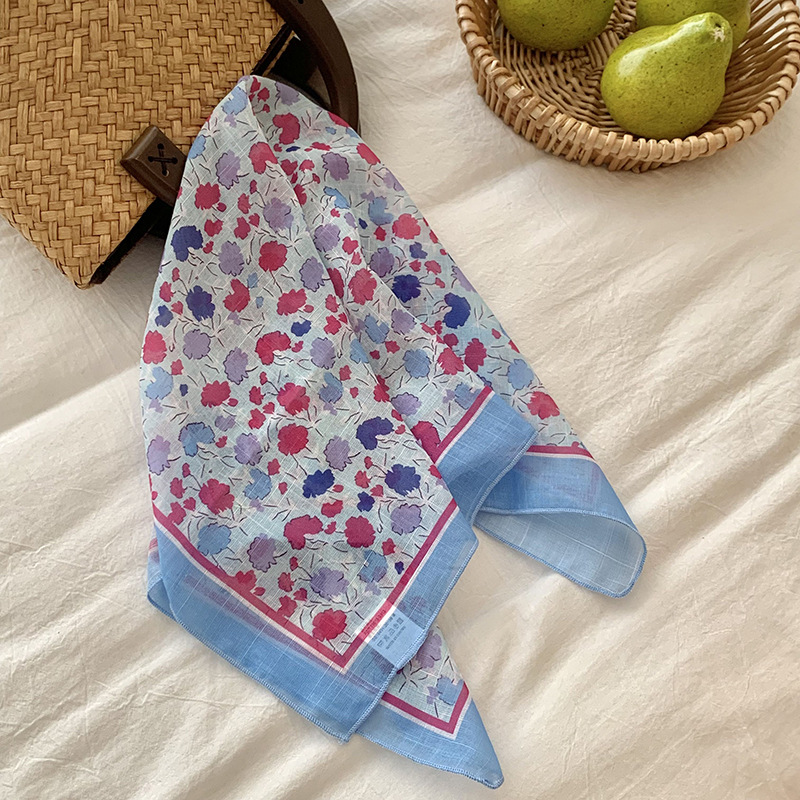 Flores toallas cuadradas nuevas versiones coreanas ins frescas, suaves y dulces, accesorios de bufandas de seda delgadas, bufandas de cuello, cinta de paquete