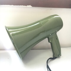 メーカーが照明を提供しています。