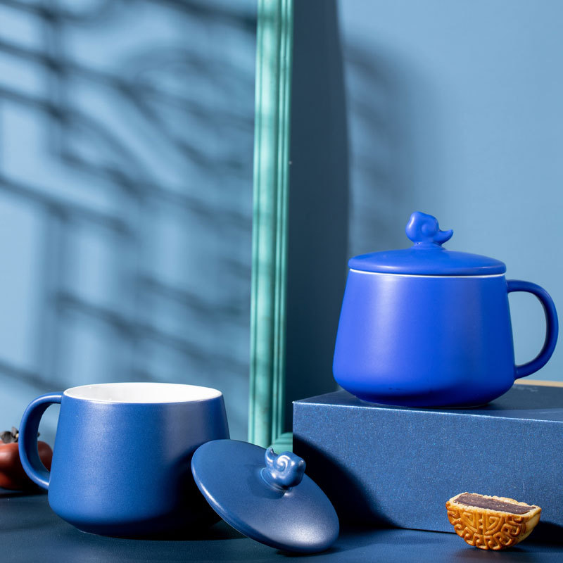 Taza de marcas de nubes, taza de cerámica azul Klein, taza de agua azul espacial con tapa, taza de publicidad LOGO personalizada