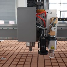 1325震动刀主轴两用雕刻机针对PVC 亚克力复合型材料泡棉CNC雕刻