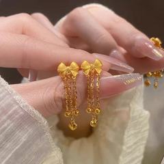 女性用ゴールデンリボンタッセルイヤリング、新しい中国風のレトロな甘い多用途の軽い豪華な気質のハイエンドイヤリング