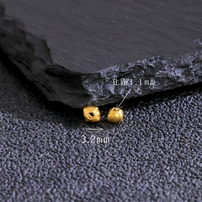 S925 Sterling Silver Electroplated with Zərgərlik ara hissələri - fat-four-corners-of-broken-silver-about-12-piecesg