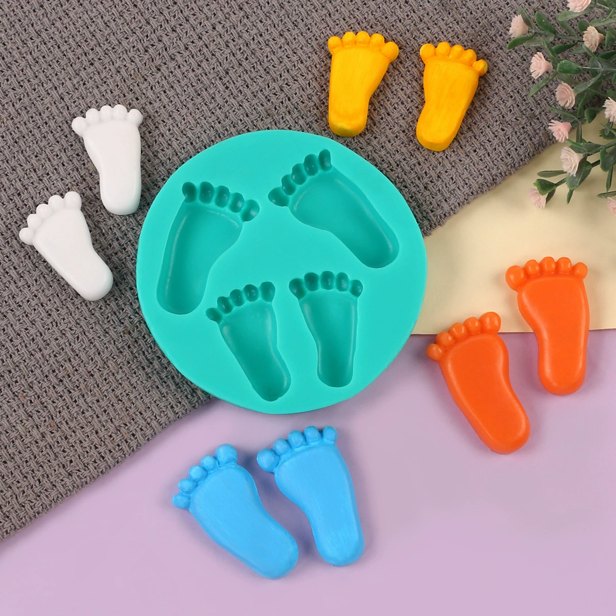 Fondant, acrylic slime, silicone mold, DIY