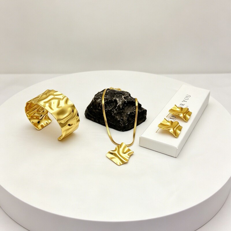 Manufacturer Wholesale Cross-Border Hot-Selling European and American Fashion Stainless Steel Earrings, Necklaces, Titanium Steel Bracelets, Non-Fading Jewelry Sets Manufacturer Wholesale Cross-Border Hot-Selling European and American Fashion Stainless Steel Earrings, Necklaces, Titanium Steel Bracelets, Non-Fading Jewelry Sets