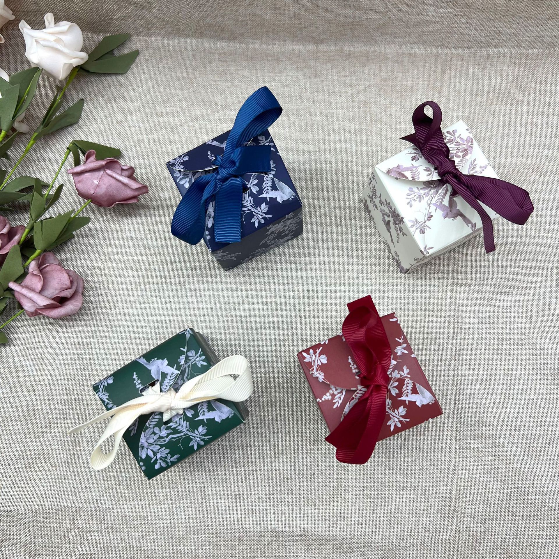 法式花卉新款喜糖盒手提婚礼喜糖袋欧式小清新糖盒结婚高级感喜糖