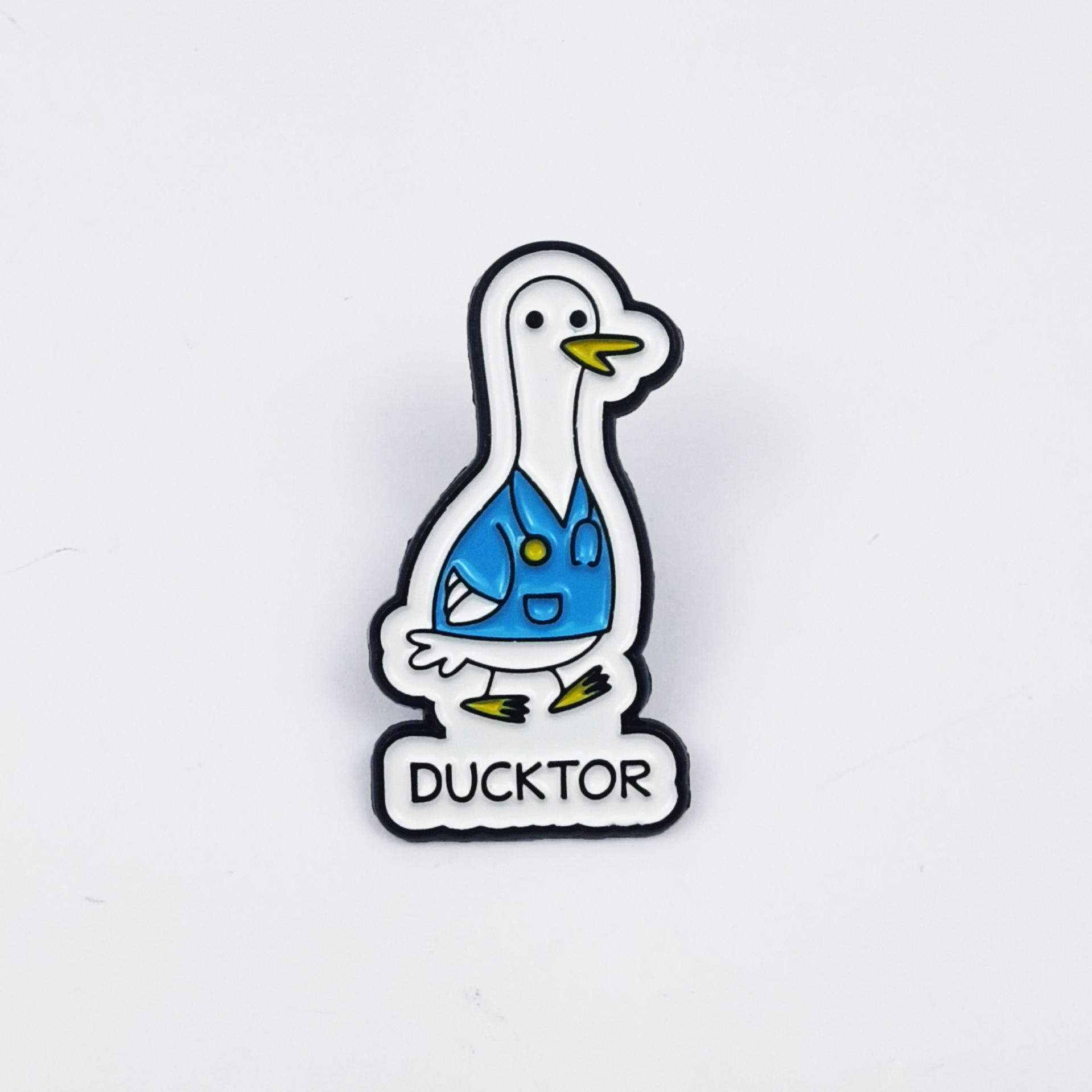 Broche con forma de pato amarillo frito fresco transfronterizo, bolso de pareja de dibujos animados lindo, accesorios fijos, pines de placa de aleación image 40