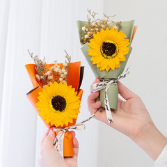 卸売ひまわりの花束石鹸花ひまわりお土産カスミソウドライフラワークリエイティブギフトボックス卒業シーズン