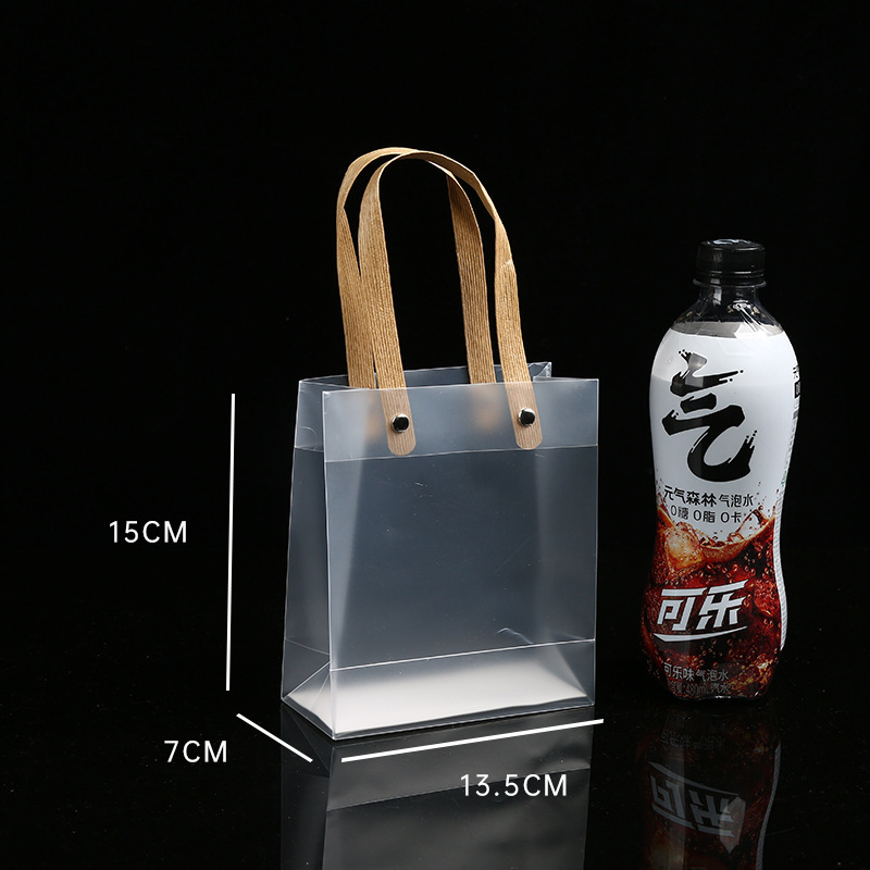 スポット卸売 pp 透明ハンドバッグつや消し pvc プラスチックギフトバッグ結婚式のキャンディーギフトバッグカスタマイズ|undefined