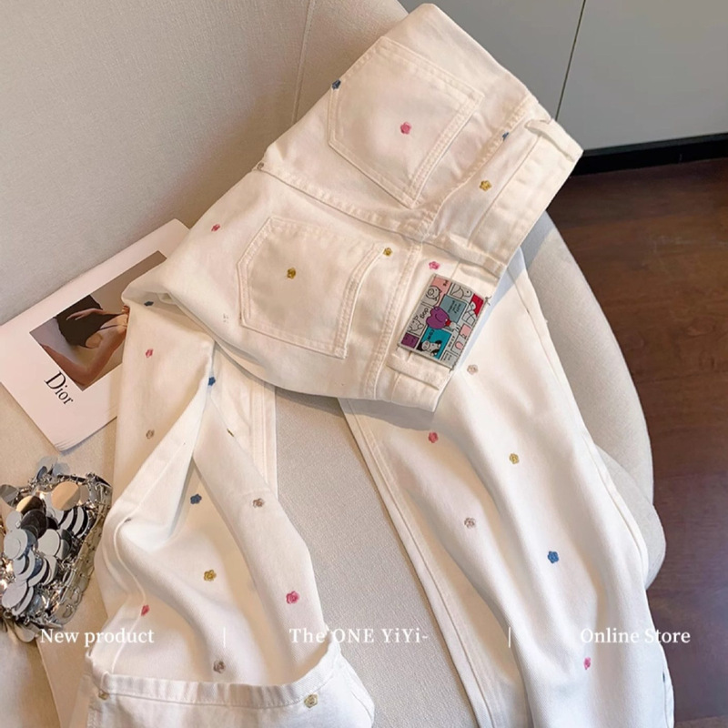 Must-have white floral embroidered wide-leg jeans for women, new spring/autumn high-waisted slimming straight-leg floor-length pants Must-have white floral embroidered wide-leg jeans for women, new spring/autumn high-waisted slimming straight-leg floor-length pants