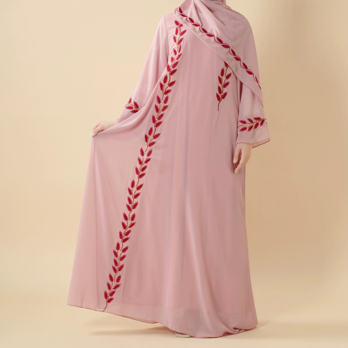 Новое модное и элегантное длинное платье-кардиган с вышивкой в виноградной лозе, мусульманский стиль Ближнего Востока, 2025 года выпуска, готово к продаже.