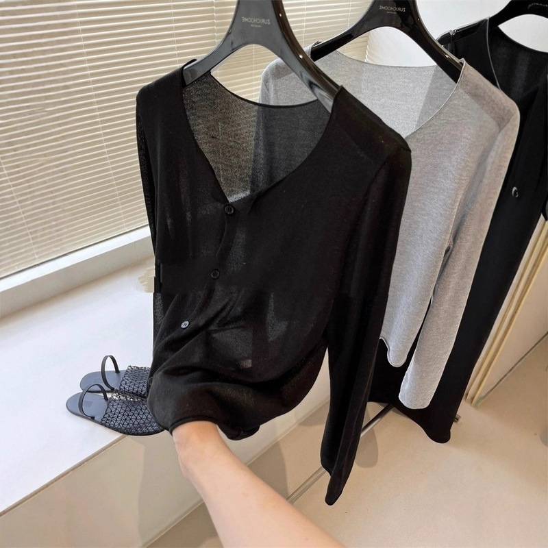 Thin Outerwear with Glitter 2025 New Women's V Neck Long-Sleeved Cardigan with Rolled Edge Design