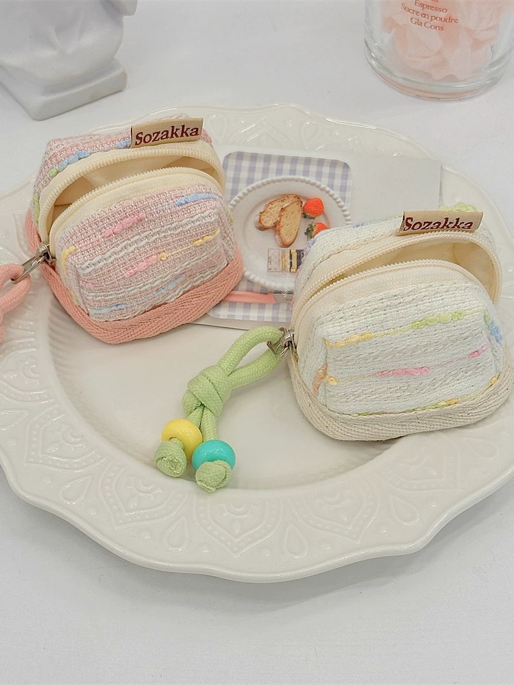 Apple, cute handheld compatible wireless headphones, protective case, storage system, Chanel style, bluetooth