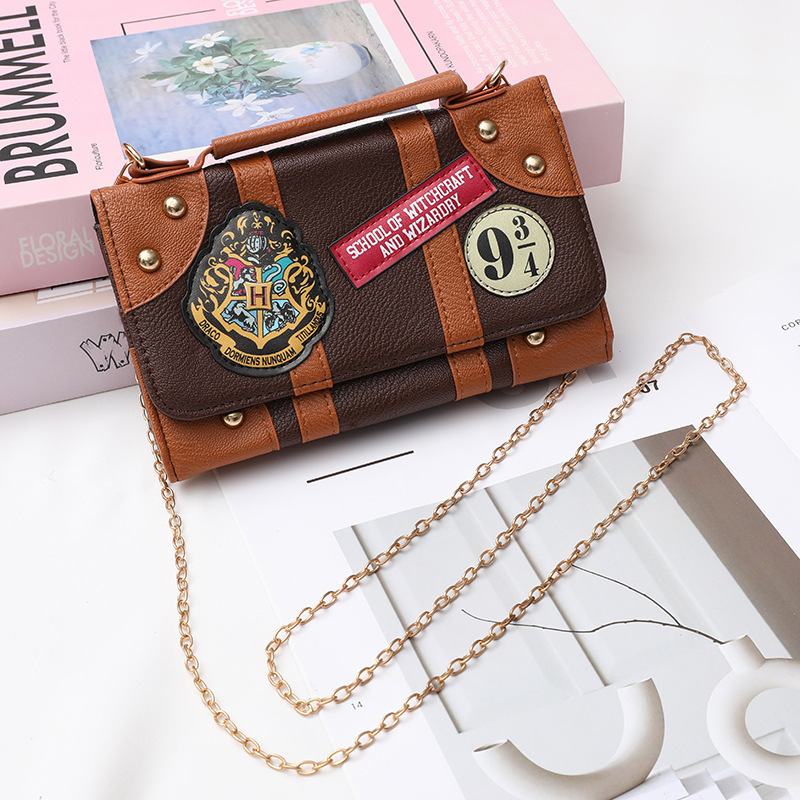European and American Style Simple Retro Shoulder Chain Wallet for Women Universal Studios Harry Potter Clutch European and American Style Simple Retro Shoulder Chain Wallet for Women Universal Studios Harry Potter Clutch