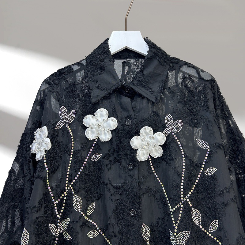 Chemisier polyvalent grande taille – Chemise à revers à fleurs 3D et diamants pour une élégance sans effort_voghion.com