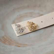 �����ʯ���ǊAŮС���OӋ�߼����p�݂��Ժ��s���|�ٴ�o�������A