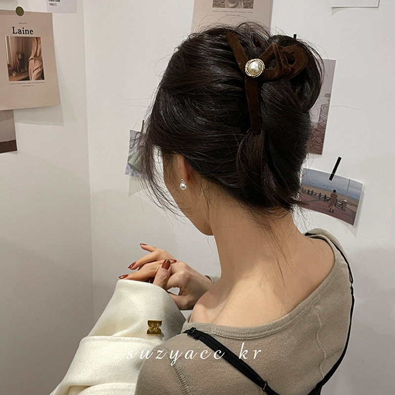 French Retro Pearl Flocking Grabber Autumn And Winter Temperament Hairpin Retro Pearl Medium Hair Clip Headpiece