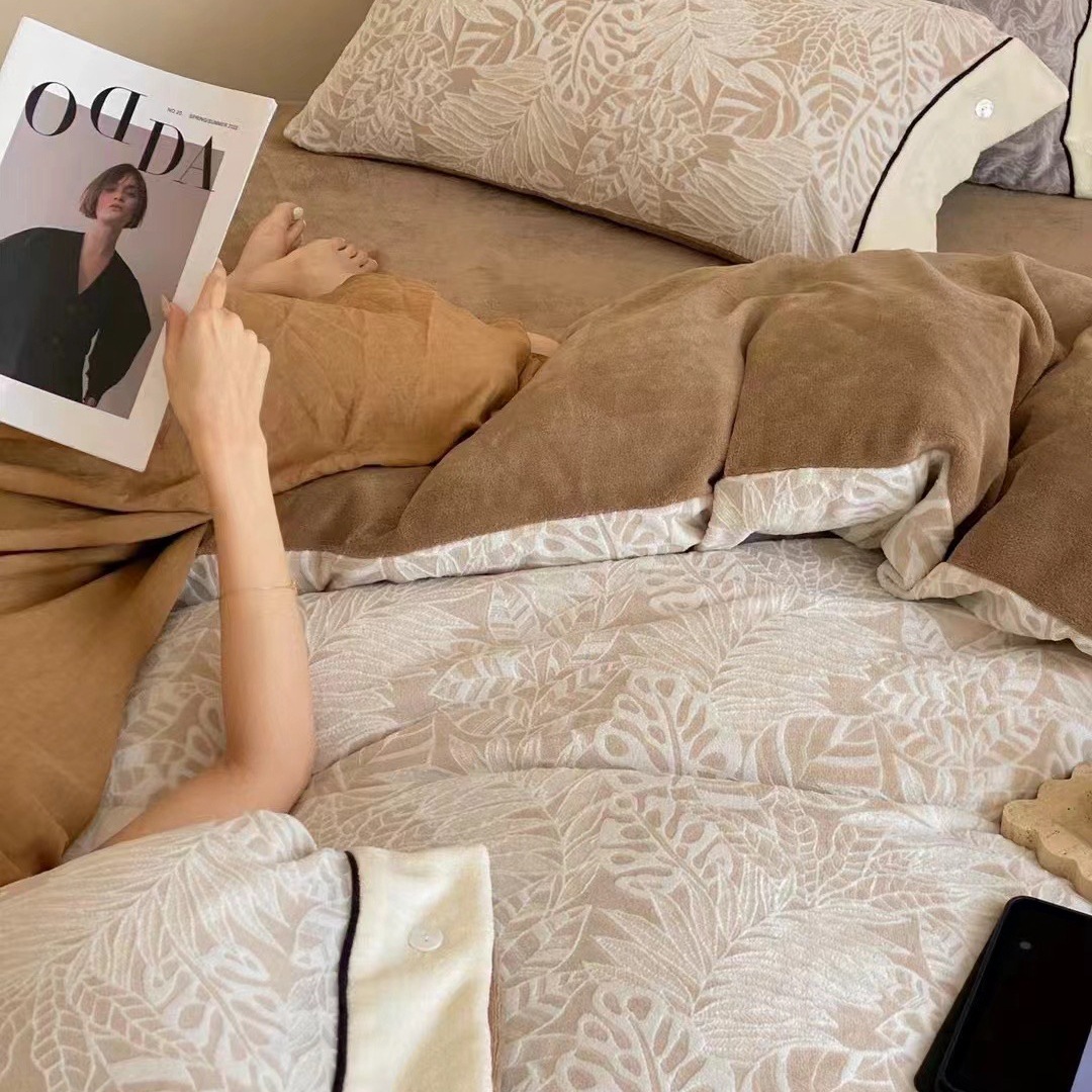 클라우드 다크티 화이트-에보니 브라운