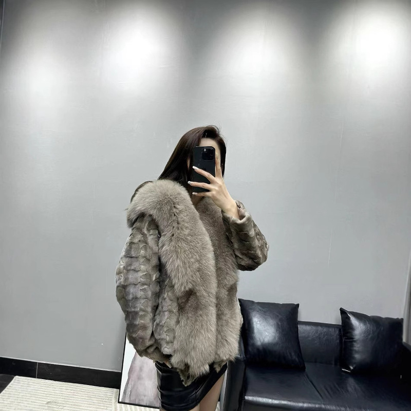 2025 New Mink Fox Fur Women's Classy Fashion Warm Fur One-Piece Mink Fur Outwear 2025 New Mink Fox Fur Women's Classy Fashion Warm Fur One-Piece Mink Fur Outwear