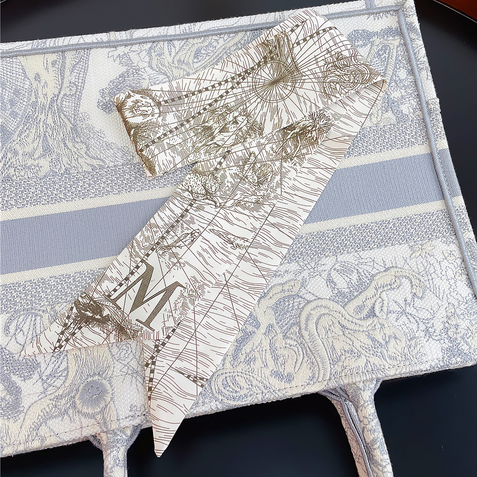 20g Weight Silk Scarf Classification Daily Occasion Silk Material Letter Pattern All Seasons Season Women'S Gender Printing Design Fashion Style Women's Fashion Letter Silk Printing Silk Scarves 43