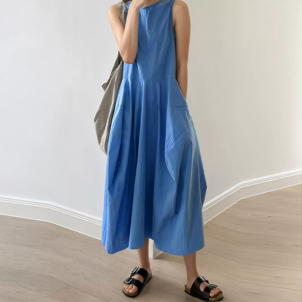 现货批发亚马逊外贸新款夏季学院风简约时尚休闲无袖圆领连衣裙女