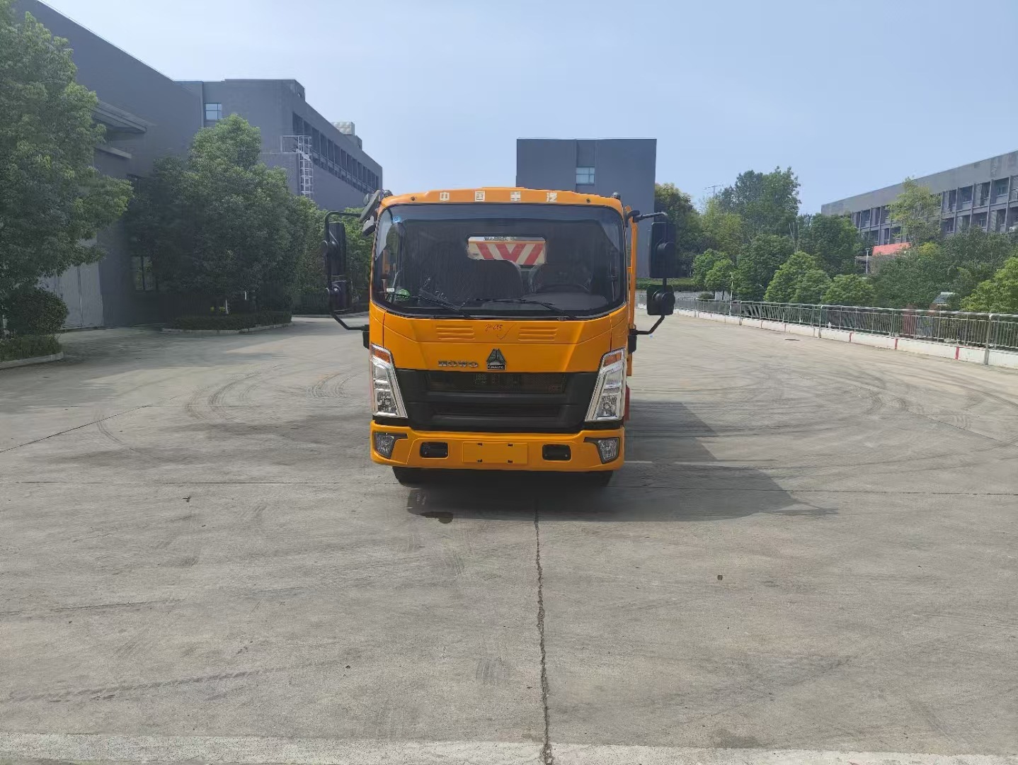 Road Construction Anti-Collision Buffer Vehicle Highway Anti-Collision Package Municipal Safety Anti-Collision Buffer Vehicle
