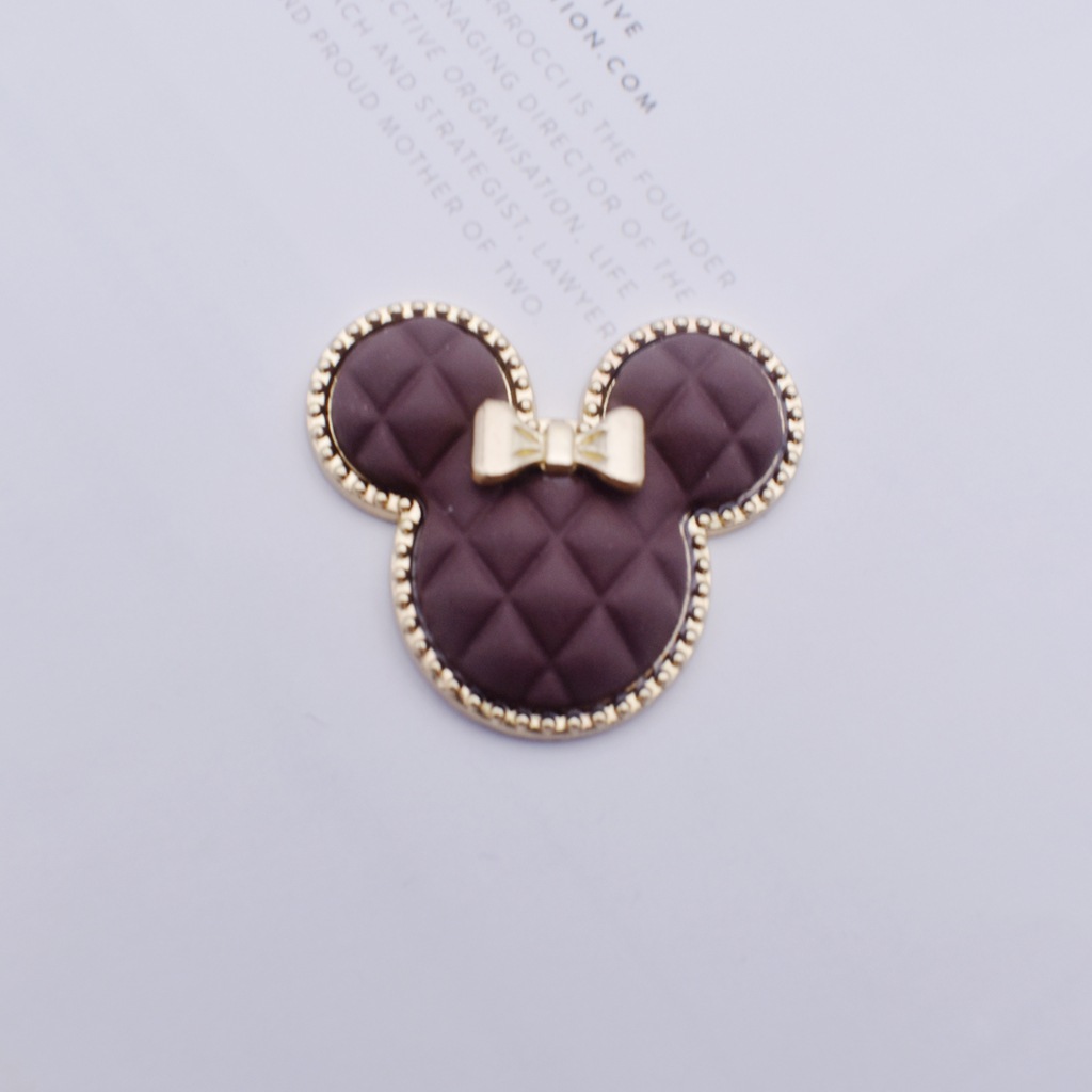 Muñeca de la historieta DIY accesorios de joyería pintura Mickey pajarita color caramelo teléfono móvil belleza material agujero zapatos