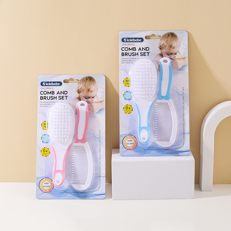 Inglés embalaje bebé de dos colores peine cepillo traje bebé cabeza cuidado peine bebé baño champú cepillo