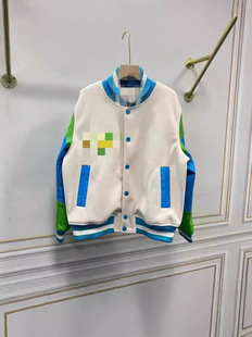 24�W���L���������Ů����ĸ���ƴ�����Ƥ�������A�˕r������