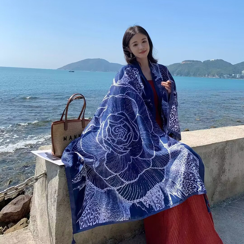 Sopa de satén de twill para mujeres 2025 bufandas de viento nacional de verano tibetanas bufandas de seda protector solar lago Qinghai turismo foto toalla de playa