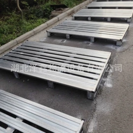 周转箱;金属托盘;仓储货架