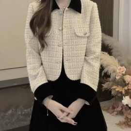 感小香风短款外套女秋冬新款气质设计感外搭小个子上衣潮