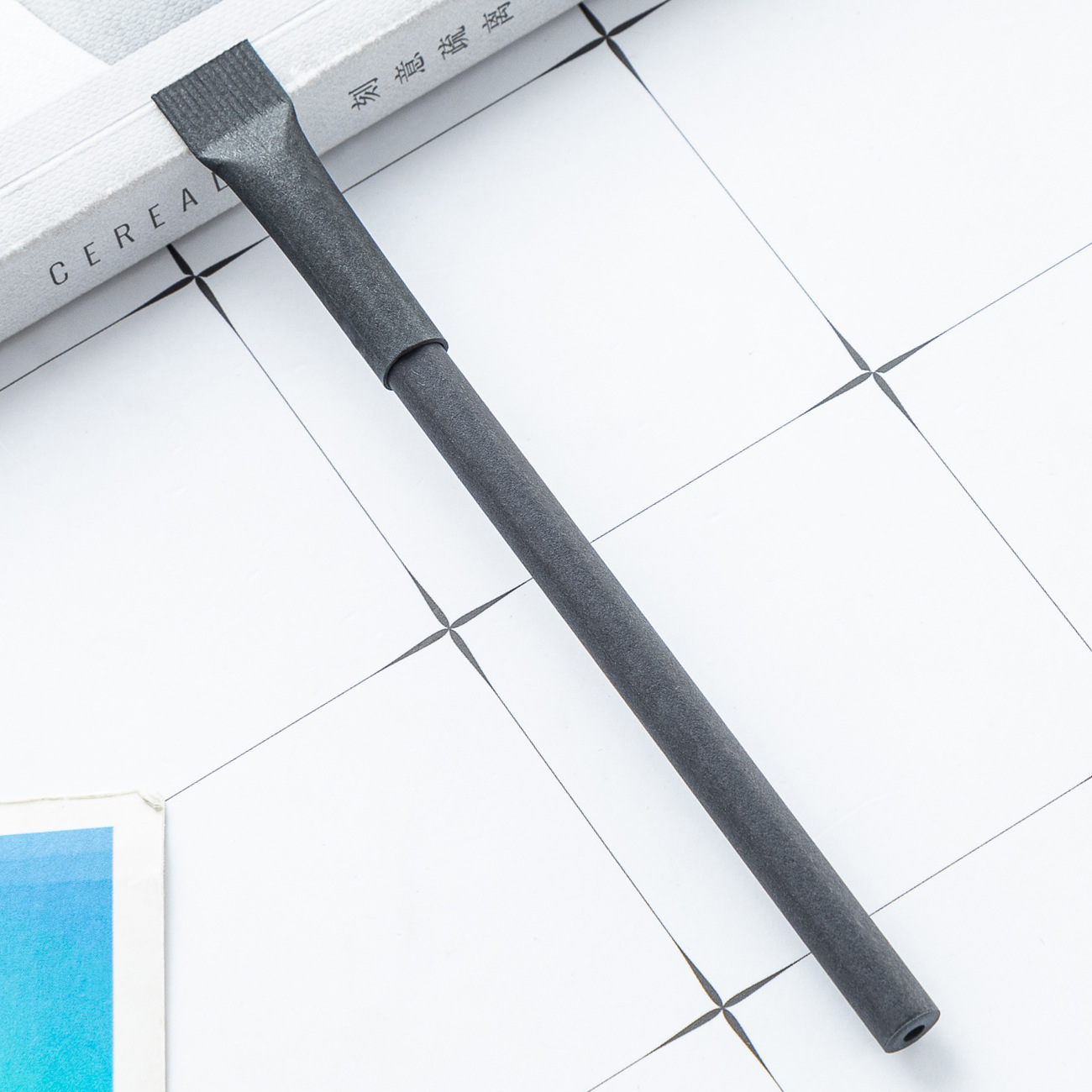 Fabricante de suministro de lápiz de bola de tubo de papel completo lápiz de tubo de papel ambiental lápiz de publicidad de tubo de papel simple lápiz de tubo de papel colorido lápiz de papel