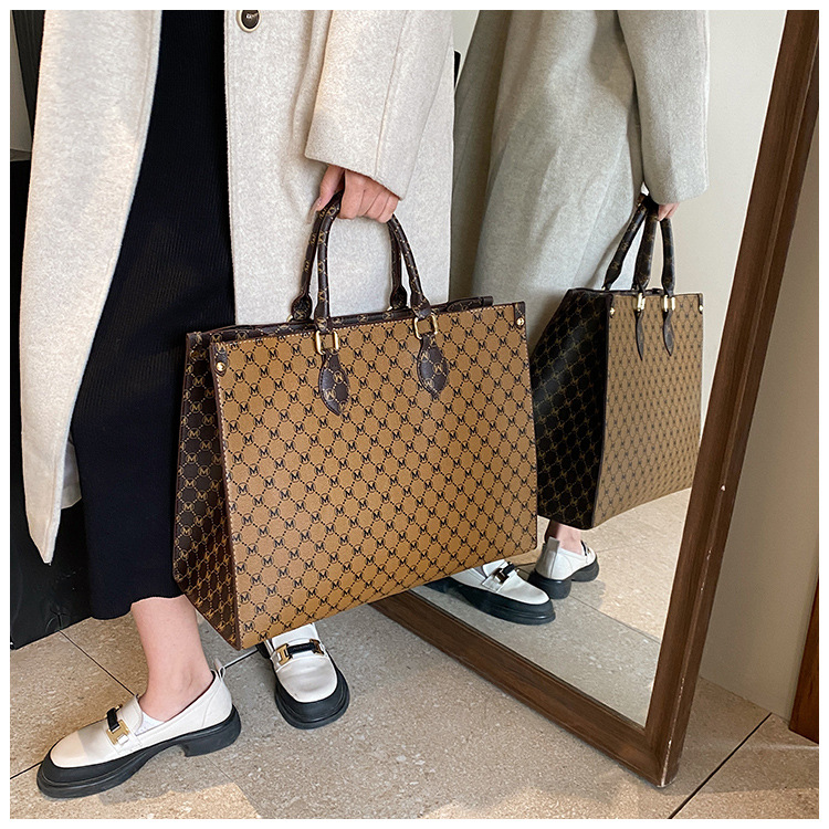 2024 Nuova borsa alla moda da donna, borsa vintage a tracolla grande capacità, borsa da pendolare_voghion.com