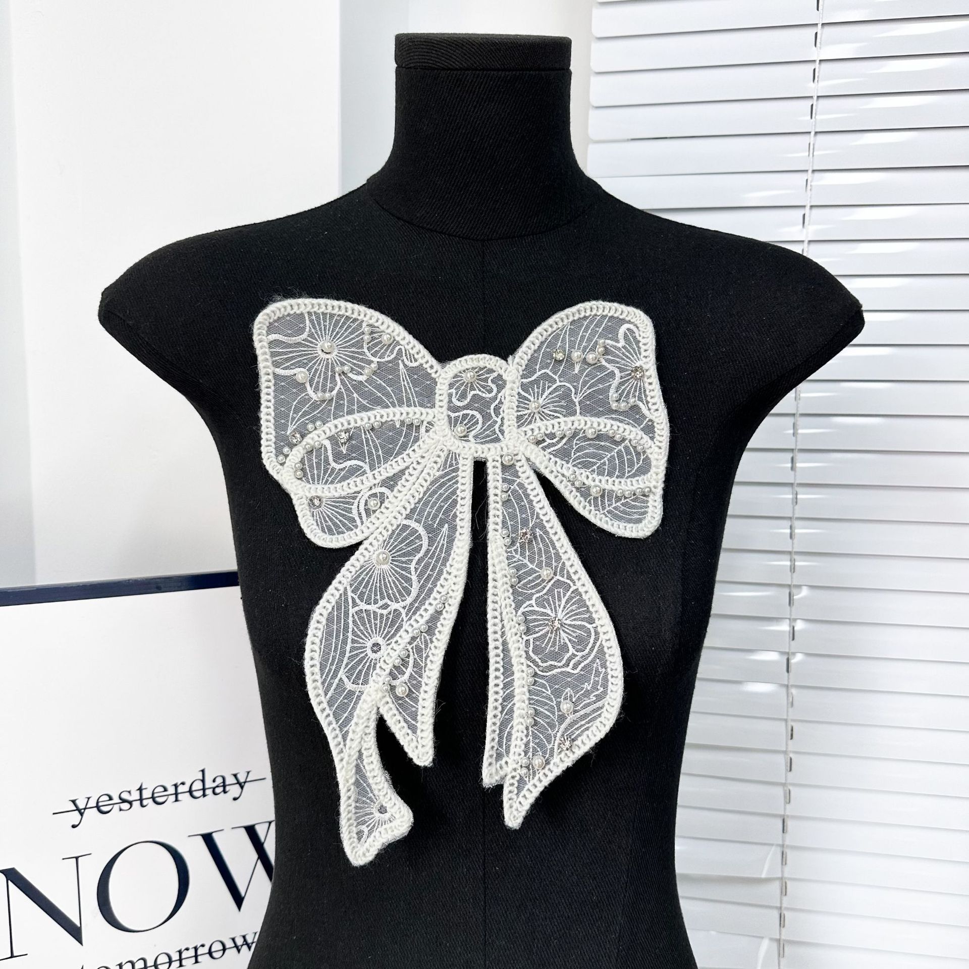 蕾丝刺绣大蝴蝶结手工diy服装短袖辅料毛线布贴女装卫衣童装服饰