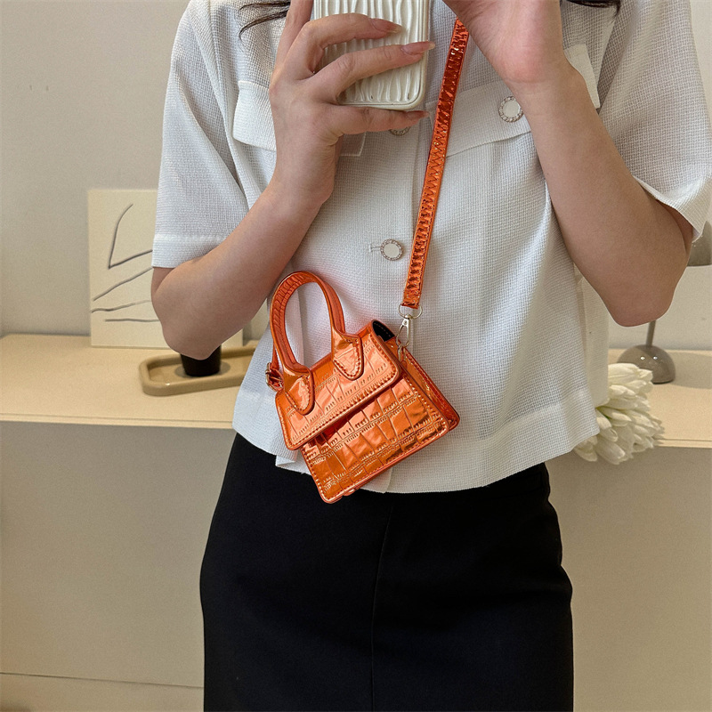187g Weight Sewing Thread Fashion Element Magnetic Buckle Closure Type Single Shoulder Strap Strap Type Shoulder Bag Bags Type Casual Occasion Pu Leather Material Solid Color Pattern All Seasons Season Women's Gender Streetwear Style Square Shape Small Size Women's Small Pu Leather Solid Color Streetwear Sewing Thread Square Magnetic Buckle Shoulder Bag 16