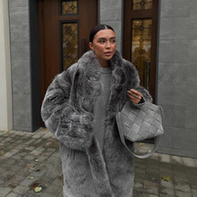 �羳Ů�b�h������ë�L��Ƥ�ݴ����ﶬë�q�·��ڰ��pɫ����ë����